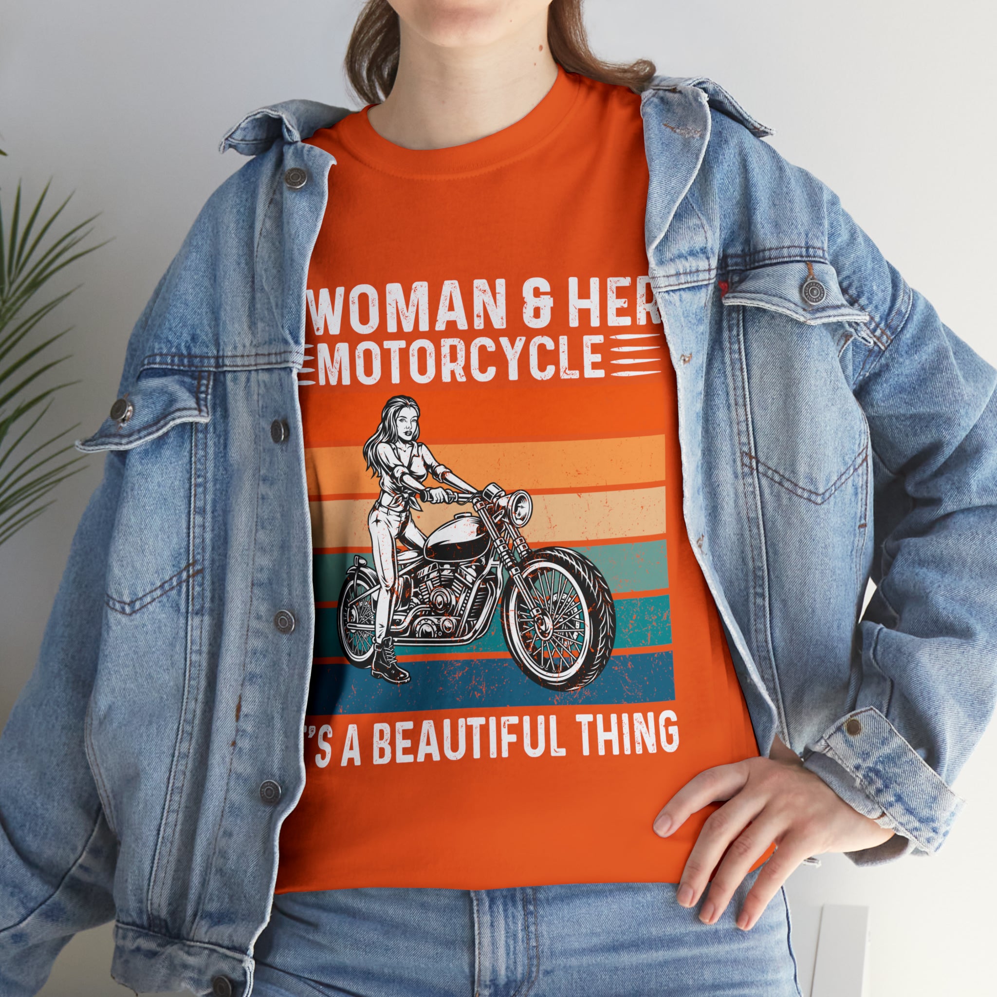 Funny Biker Chick Bike Night Week Motorcycle Casual Streetwear T-shirt a Woman and her Bike its a Beautiful Thing