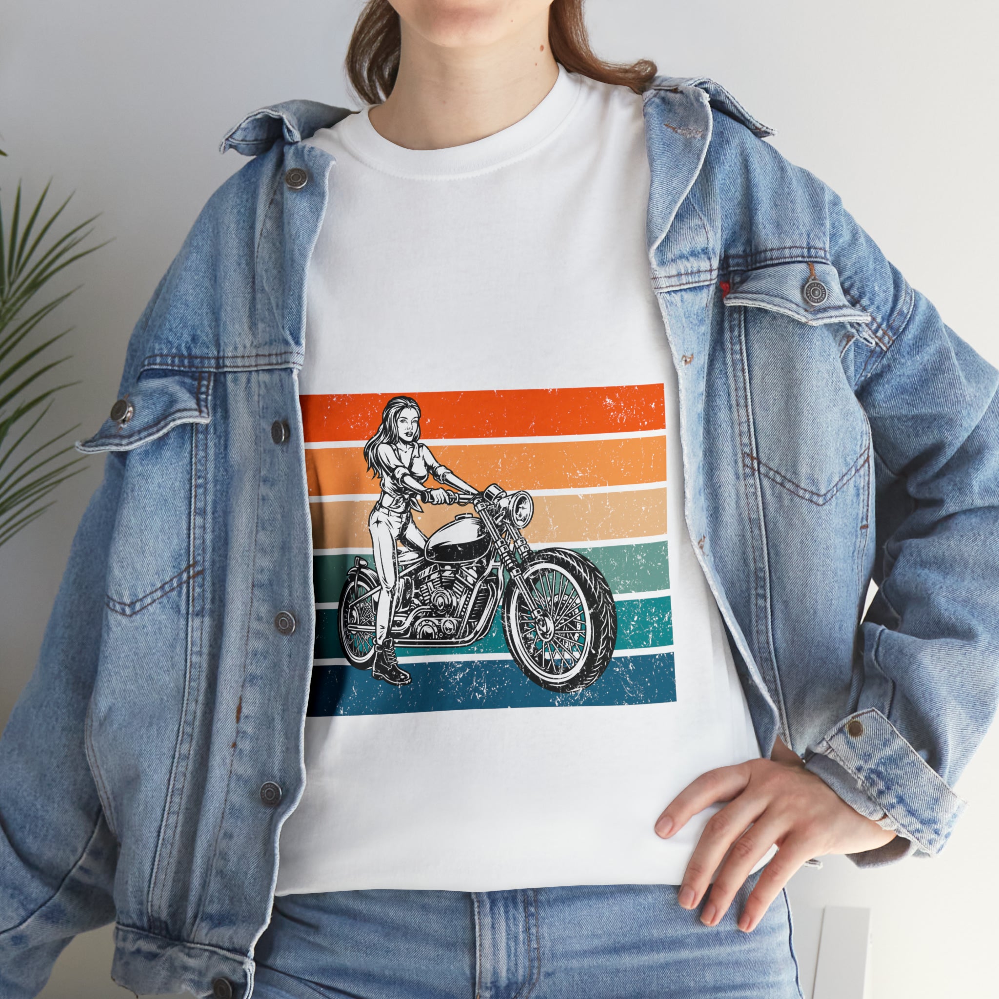 Funny Biker Chick Bike Night Week Motorcycle Casual Streetwear T-shirt a Woman and her Bike its a Beautiful Thing